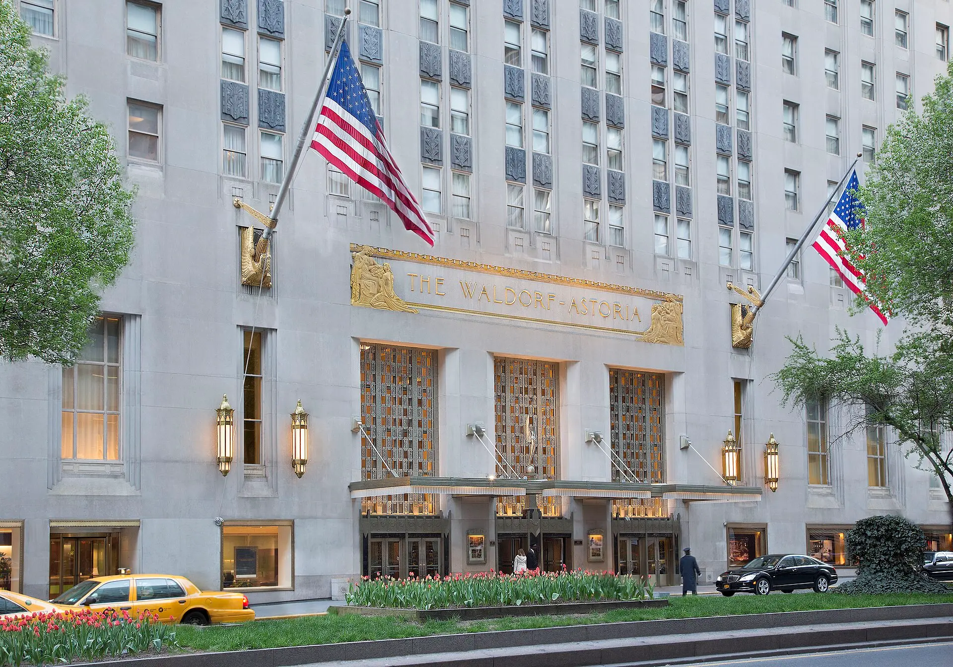 The Waldorf-Astoria, New York, where the Rock and Roll Hall of Fame inducted him in January 1988 (photo 2013)